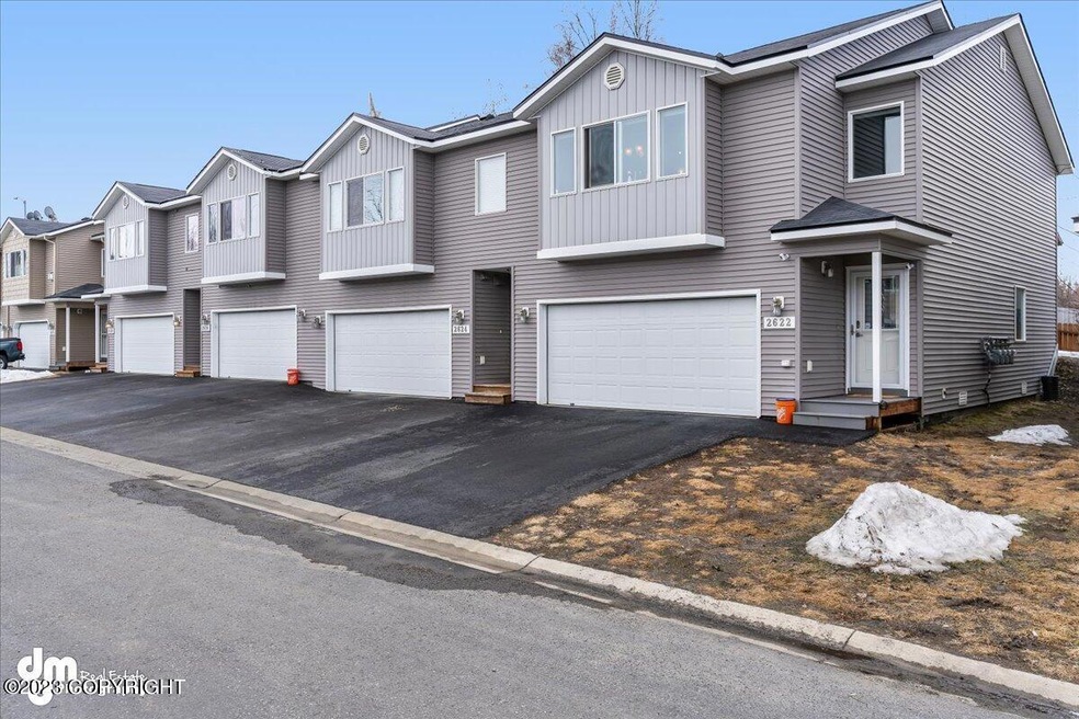 01-Front Exterior_ELI06760