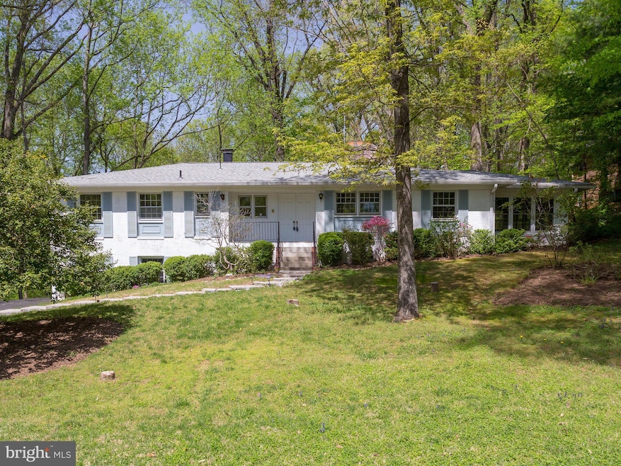 7828 Langley Ridge Rd, McLean, VA 22102 - photo 1