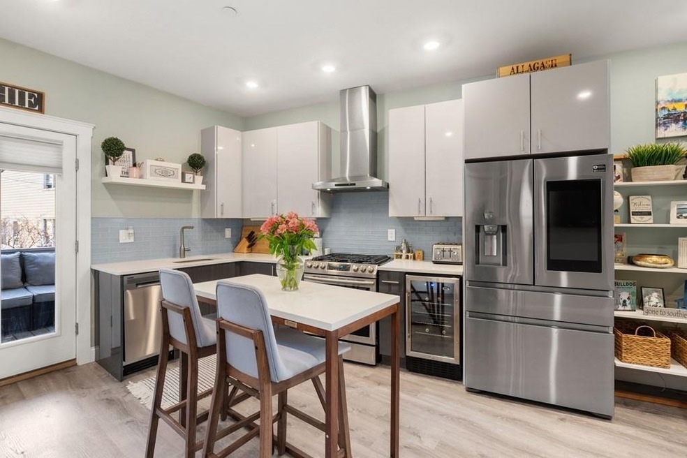 225 Bowen St unit 1, Boston, MA 02127 - photo 1