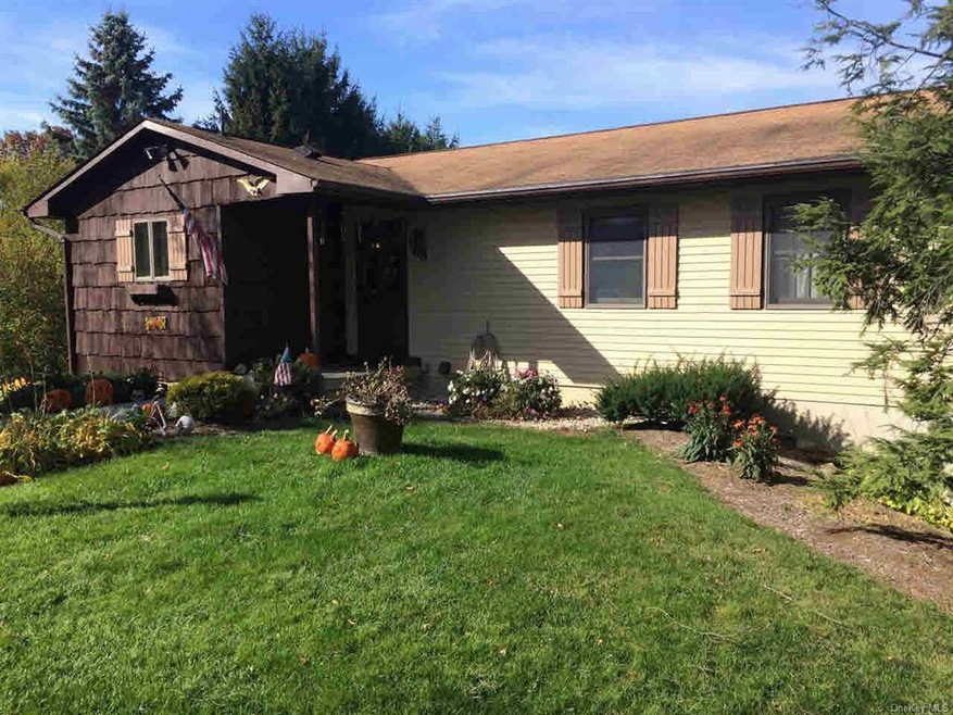 88 Watch Hill Dr, Fishkill, NY 12524 - photo 1