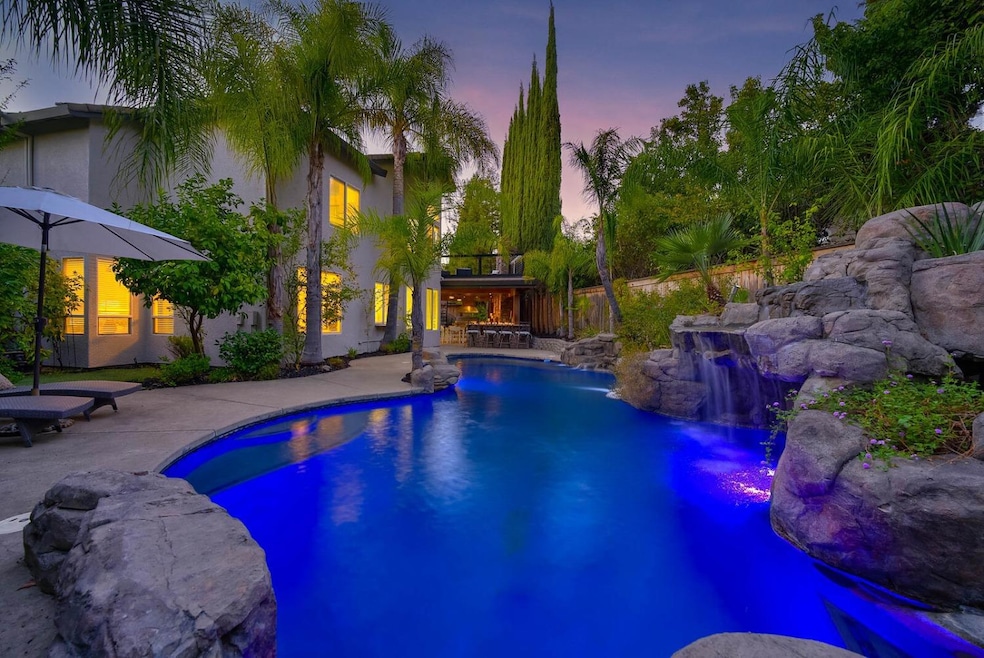 Sold $1,171,000 • Co-Listing Agent