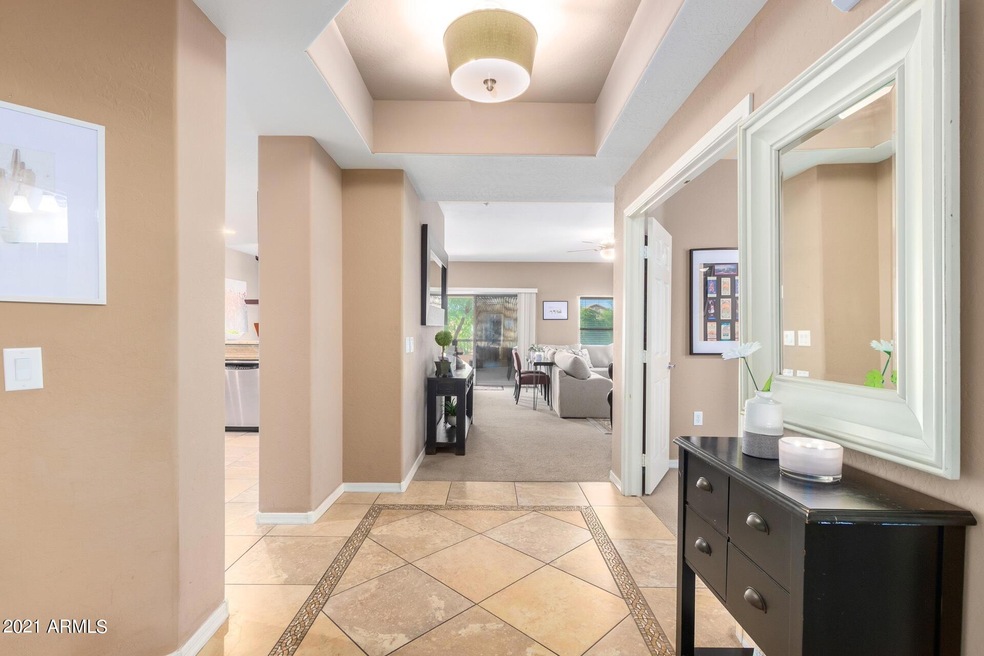 76 Foyer