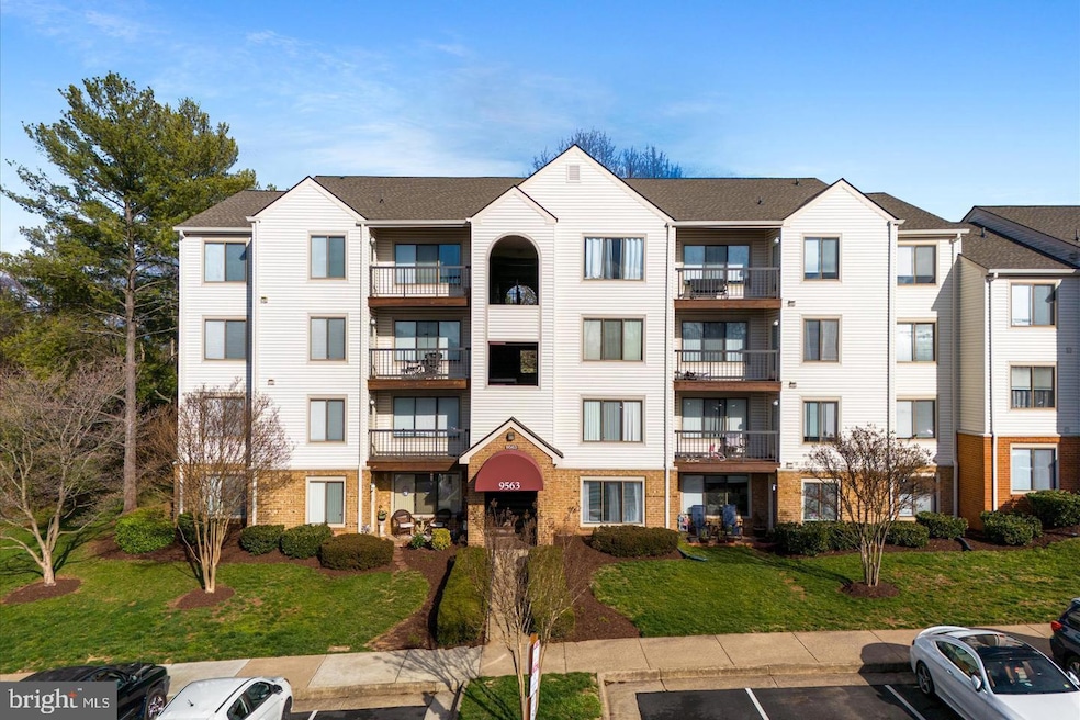 9563 Battery Heights Blvd unit 201, Manassas, VA 20110 - photo 1