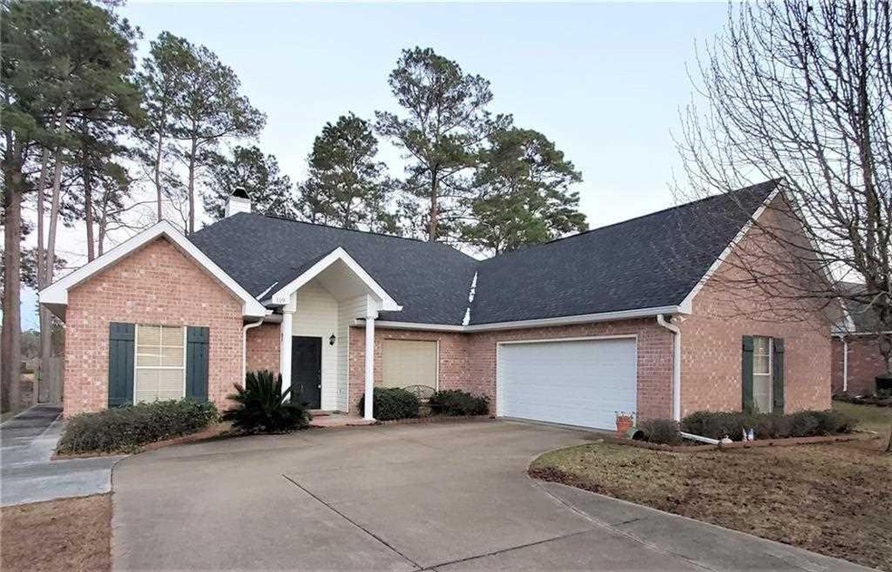 119 Woodwind Dr, Pineville, LA 71360 - photo 1