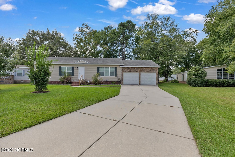 1096 Gull Ct, Calabash, NC 28467 - photo 1