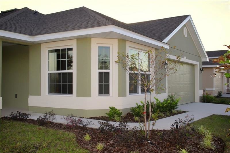 1376 Buckeye Trace Blvd, Winter Haven, FL 33881 - photo 1