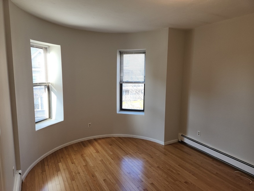 3146 Washington St unit 3, Jamaica Plain, MA 02130 - photo 1