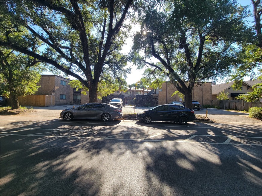 1530 Heights Blvd unit 16, Houston, TX 77008 - photo 1