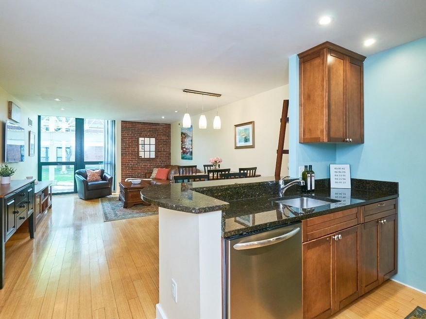 Parris Landing unit 5114, Charlestown, MA 02129 - photo 1