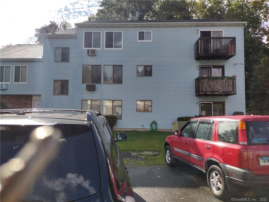 19 Dallas Terrace unit 1, Waterbury, CT 06705 - photo 1