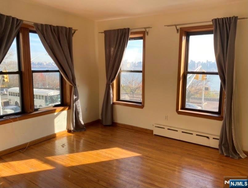 6209 Boulevard E unit 1EN, West New York, NJ 07093 - photo 1