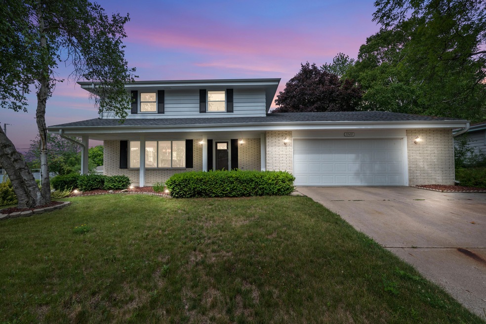 1949 Keith Ln