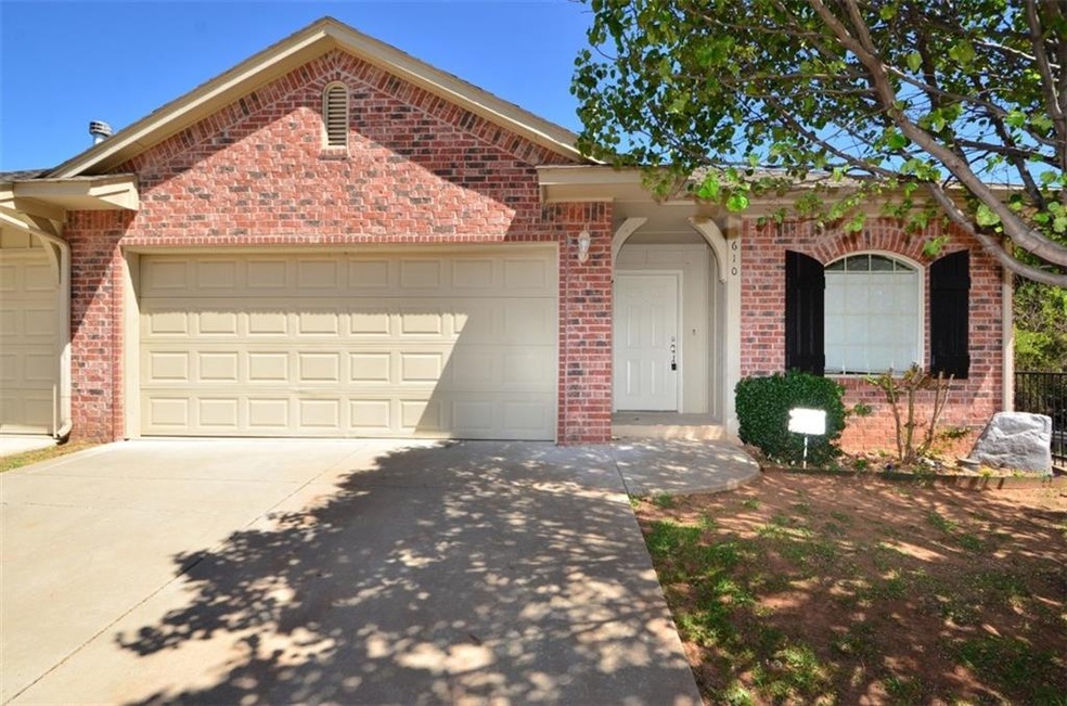 610 Sisken Ct, Edmond, OK 73003 - photo 1