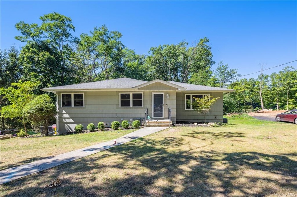 Sold $900,000 • Co-Listing Agent