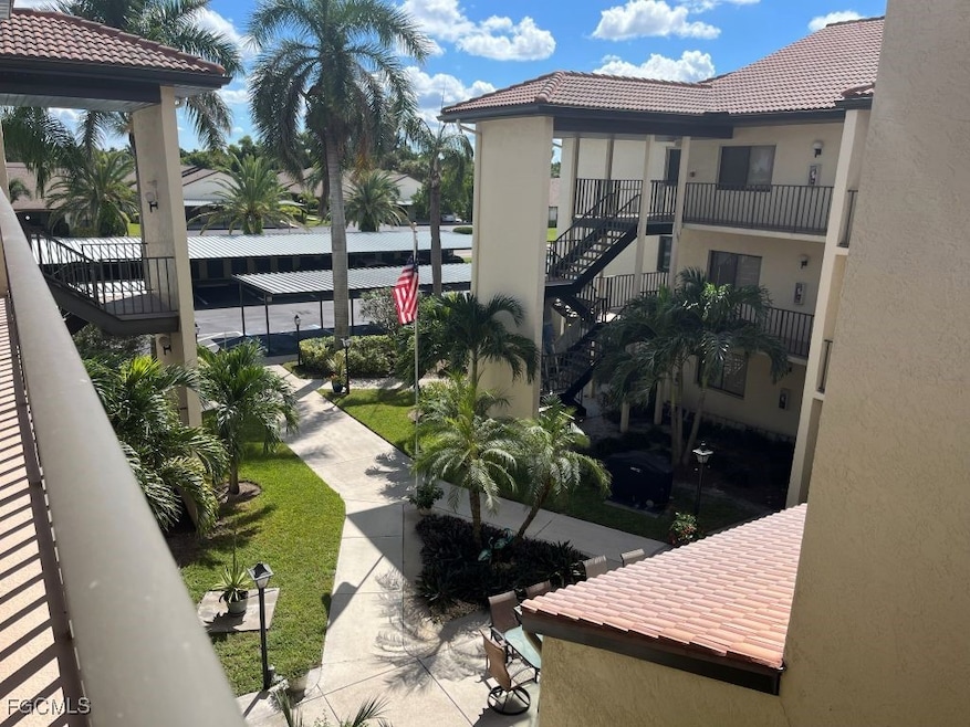 11500 Caravel Cir unit 4028, Fort Myers, FL 33908 - photo 1