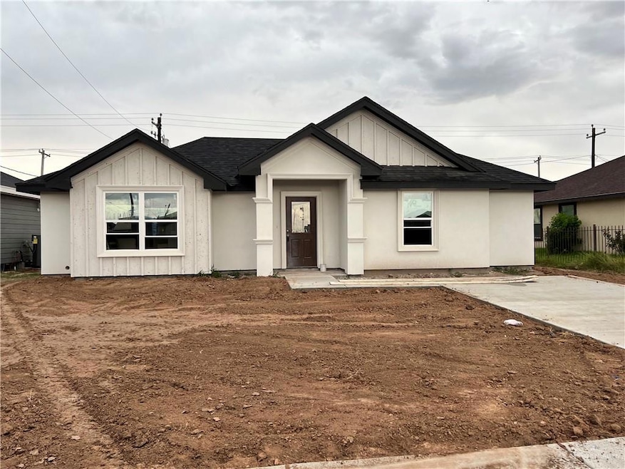 221 E Irvine Ave, Alamo, TX 78516 - photo 1