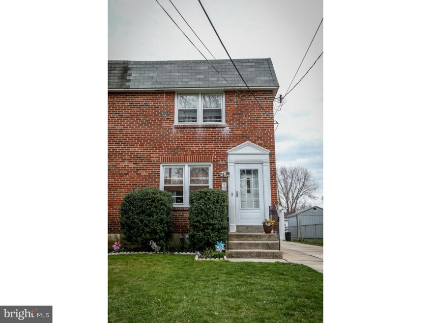 420 Broomall St, Folsom, PA 19033 - photo 1