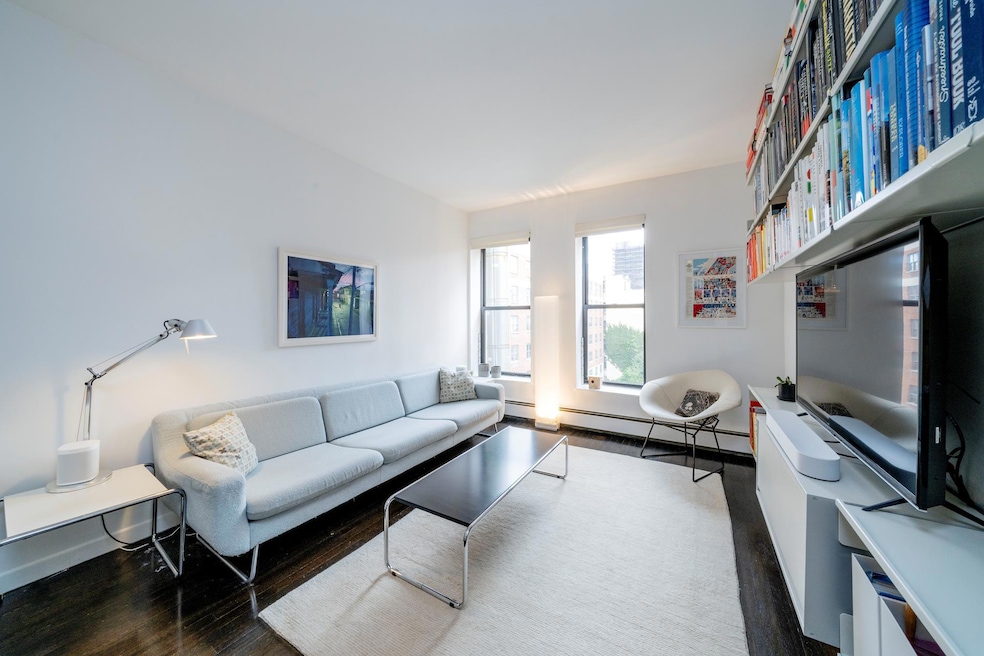 661 10th Ave unit 4E, New York, NY 10036 - photo 1