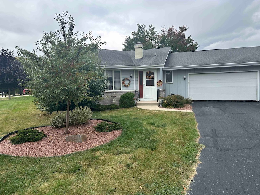 4003 Mackinac Dr, Janesville, WI 53546 - photo 1