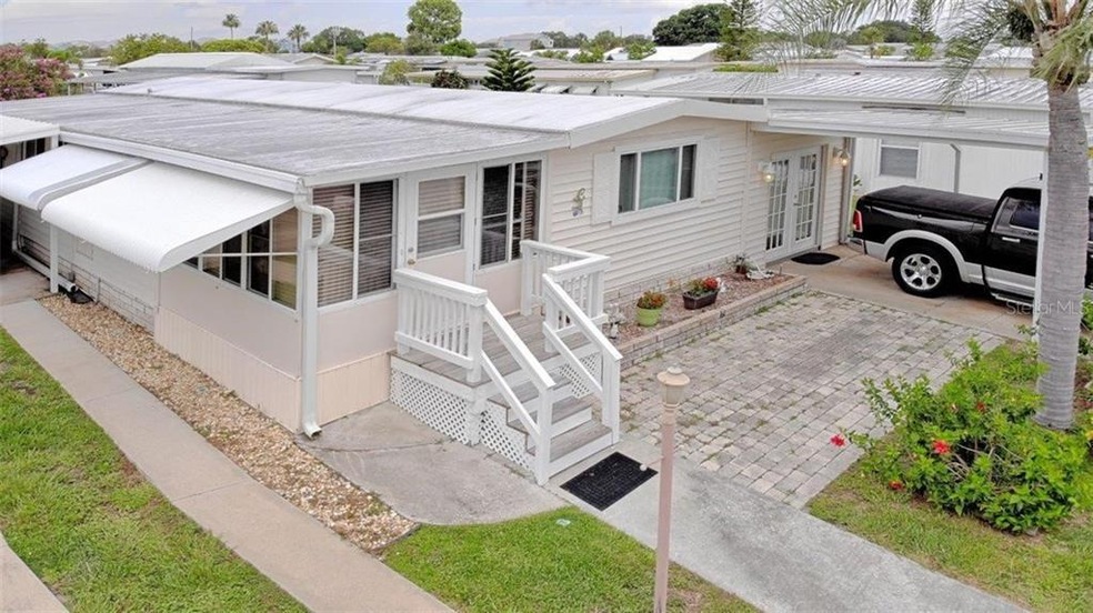 118 E Saint Johns Way, Apollo Beach, FL 33572 - photo 1