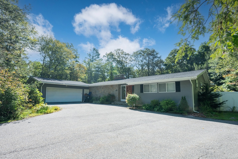 Under Contract $479,900 • Co-Listing Agent