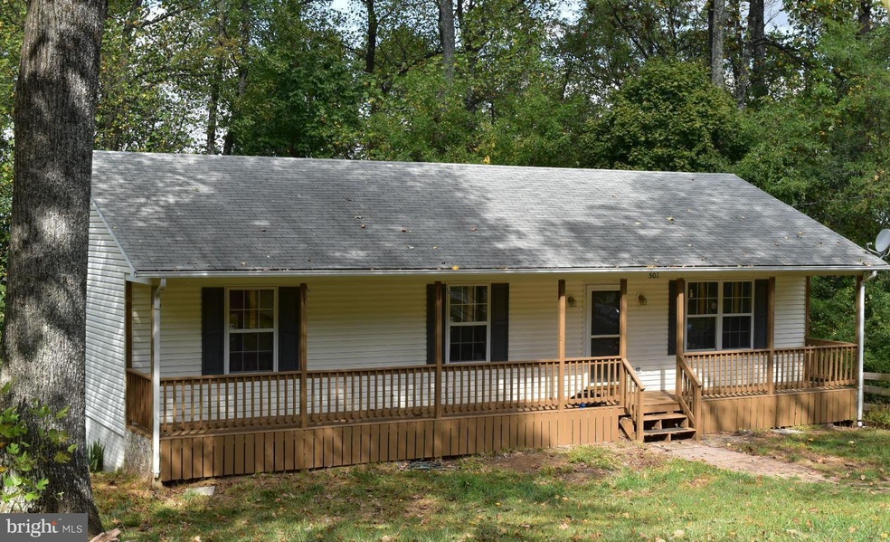 501 Tulip Poplar Dr, Linden, VA 22642 - photo 1