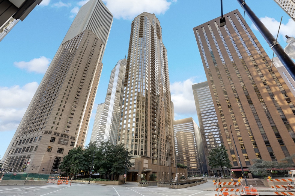 For Sale $320,000 • Co-Listing Agent