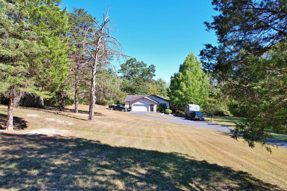 2324 Ridge Hollow Rd, Edinburg, VA 22824 - photo 1