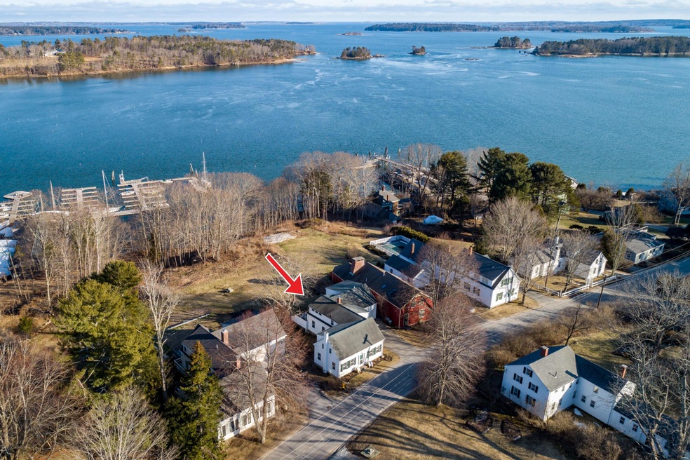 7 Harraseeket Rd, Freeport, ME 04032 - photo 1