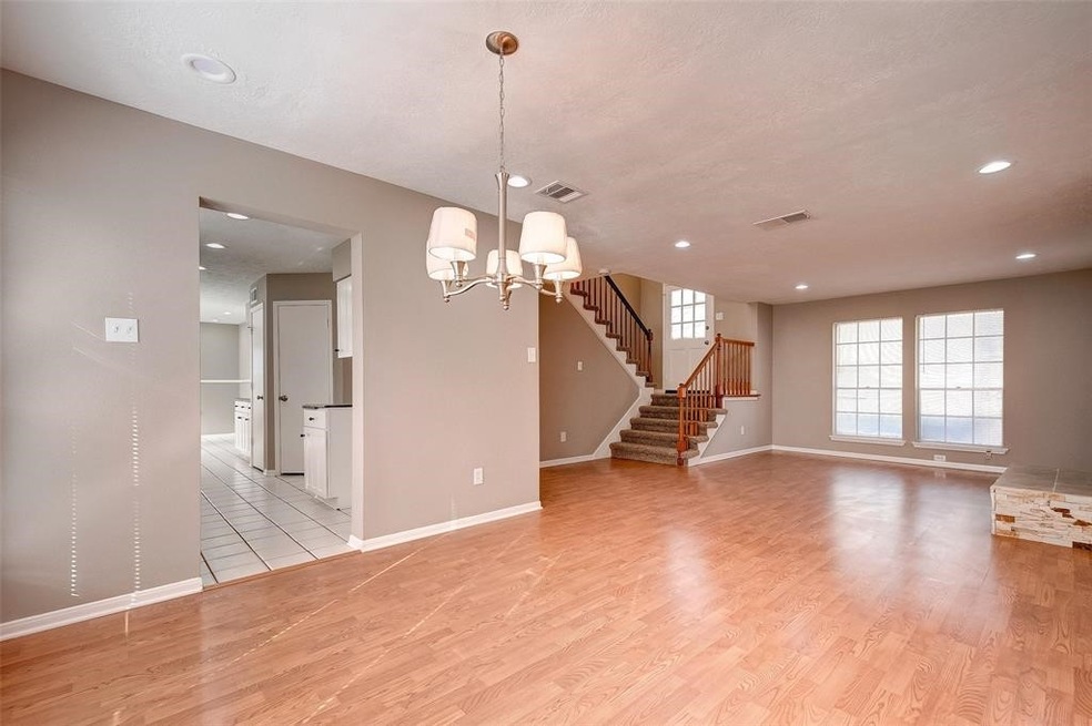 Beautiful split level floorplan!
