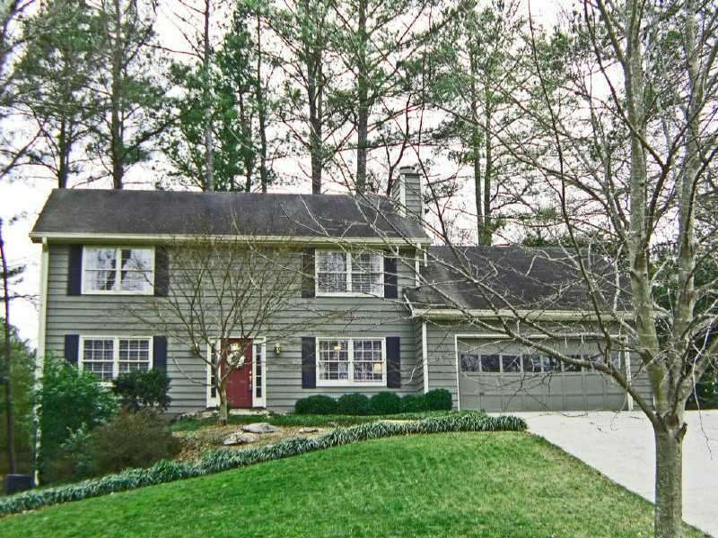 Exterior Front. Great two story with basement - se