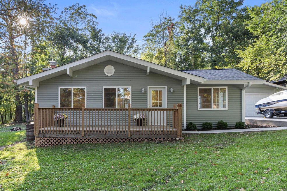 N3229 Hickory Rd