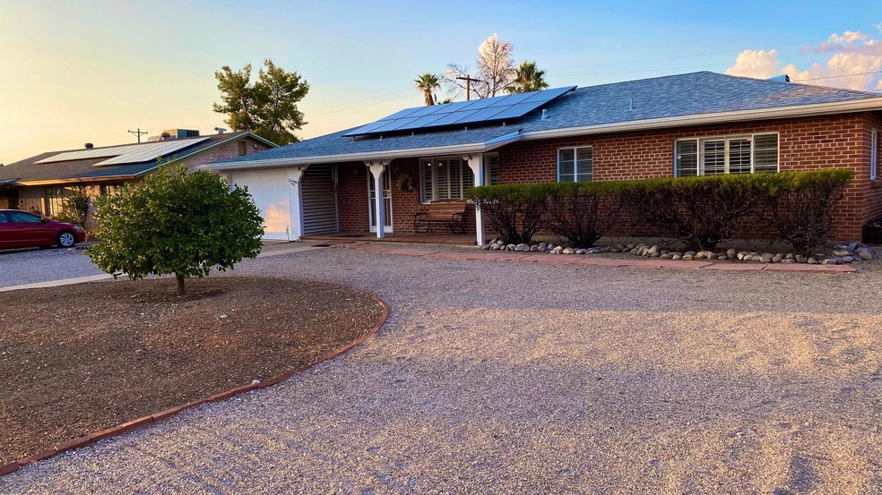 4349 E Cooper Cir, Tucson, AZ 85711 - photo 1