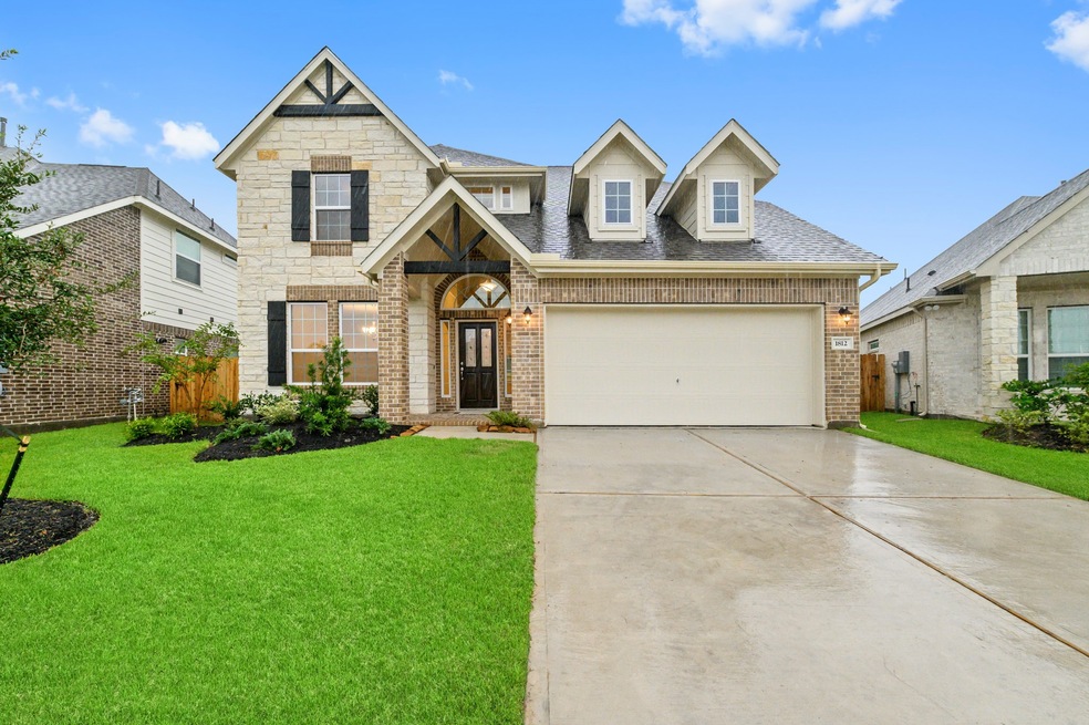 1812 Alyssa Way, Alvin, TX 77511 - photo 1