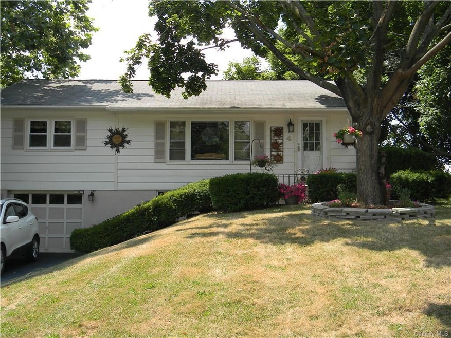 4 Arbor Dr, Newburgh, NY 12550 - photo 1