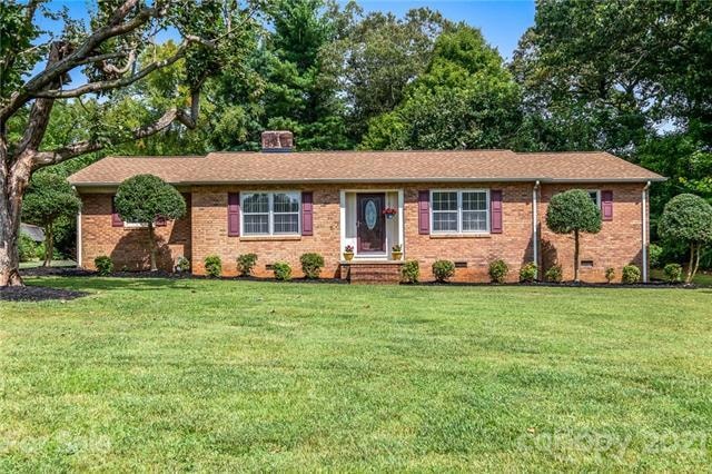 3111 Eastway Dr, Statesville, NC 28625 - photo 1