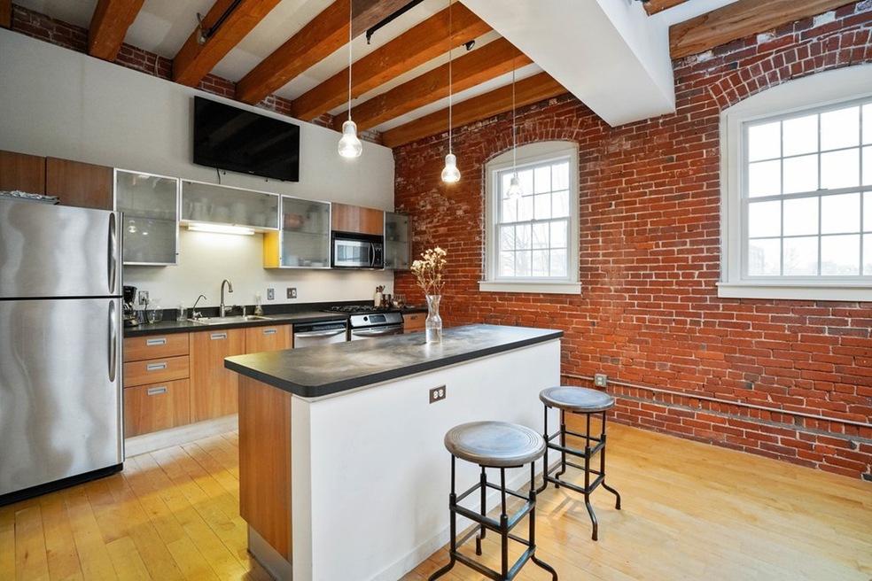 8 Newcomb St unit 6, Boston, MA 02118 - photo 1