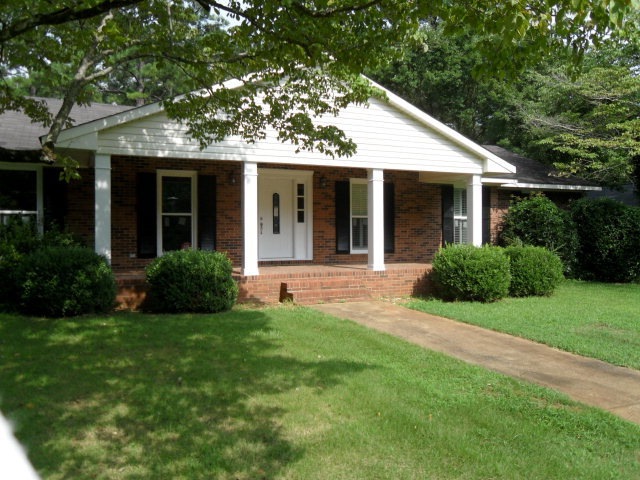 438 S N Audubon Dr, Albany, GA 31701 - photo 1
