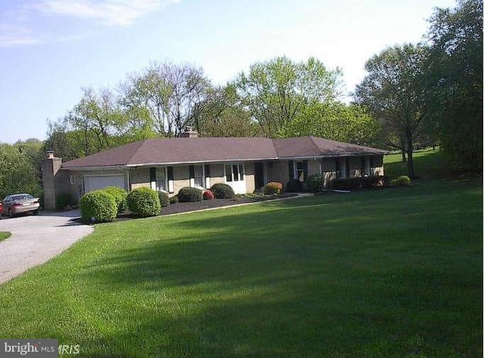 13007 Heil Manor Dr, Reisterstown, MD 21136 - photo 1