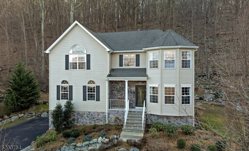 11 Cedar Ct, Hackettstown, NJ 07840 - photo 1