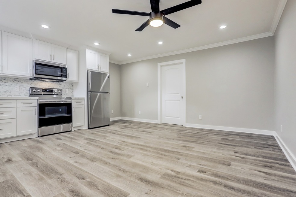 2023 Huldy St unit 9, Houston, TX 77019 - photo 1