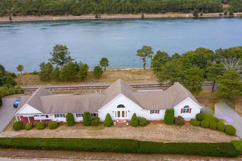 783 Sandwich Rd, Buzzards Bay, MA 02532 - photo 1