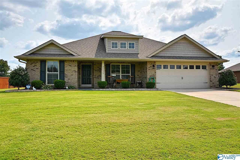 28028 Odie Scott Dr, Ardmore, AL 35739 - photo 1