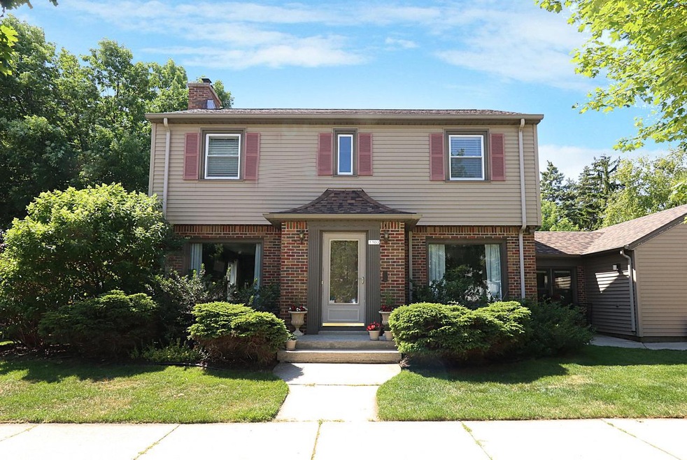 1103 Main Ave