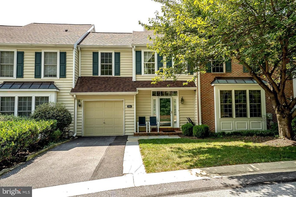 214 Hillsboro Mills Ln unit 52, Wallingford, PA 19086 - photo 1