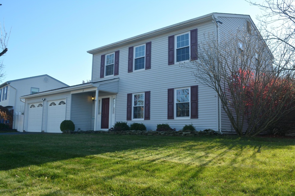 2 Appletree Dr