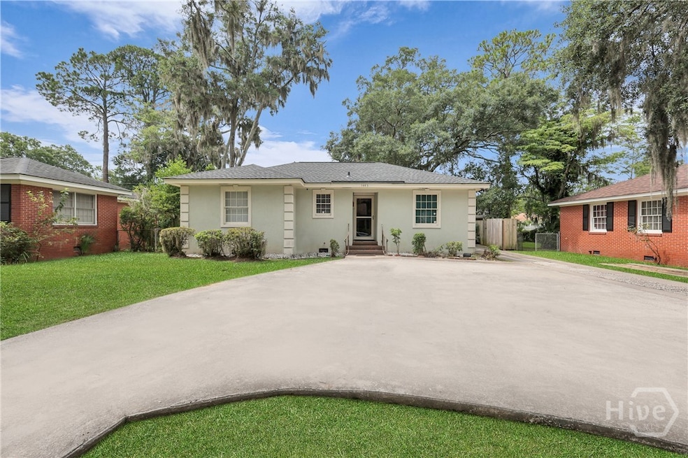 1443 E 38th St, Savannah, GA 31404 - photo 1