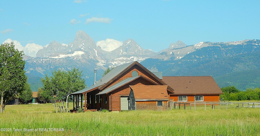 For Sale $848,000 • Co-Listing Agent