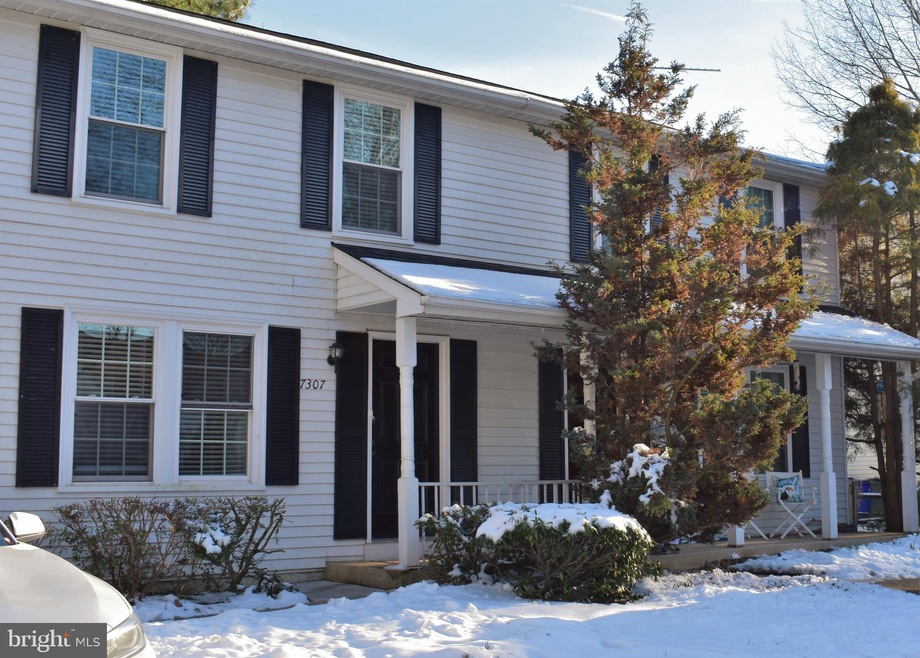 7307 Carved Stone, Columbia, MD 21045 - photo 1