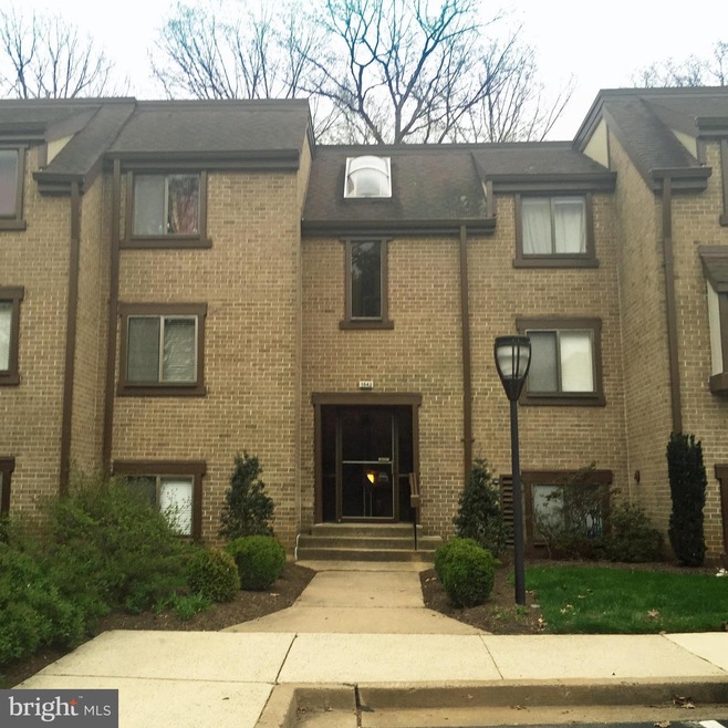 1643 Parkcrest Cir unit 101, Reston, VA 20190 - photo 1